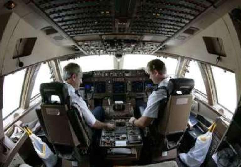 Niedobór pilotów nieco się zmniejszył 