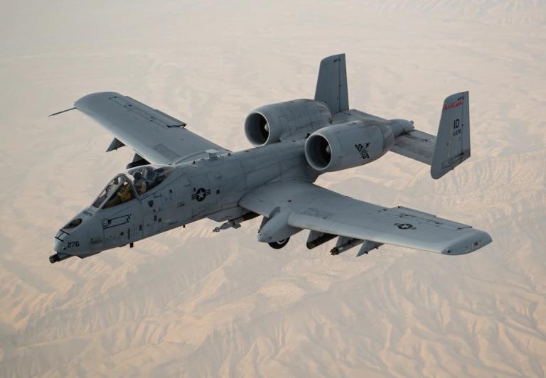 &quot;WSJ&quot;: USA wyślą starzejące się samoloty A-10 na Bliski Wschód, a nowsze myśliwce trafią do Azji i Europy