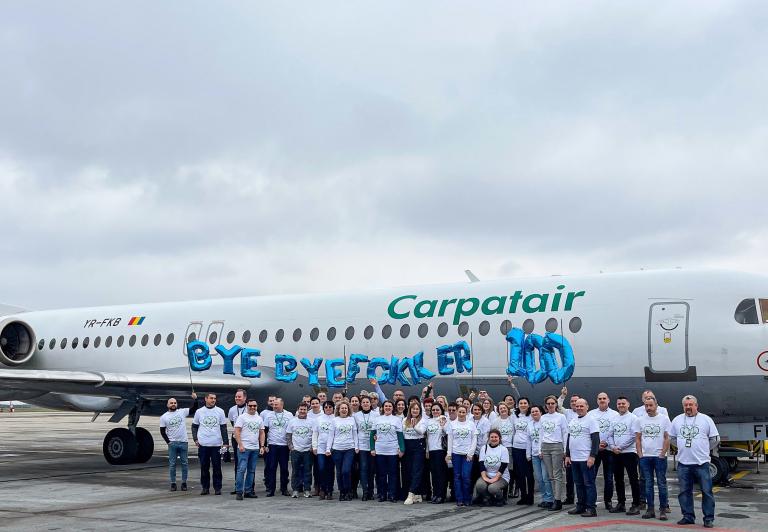 Koniec pasażerskich fokkerów w Europie. Carpatair pożegnał ostatniego F100