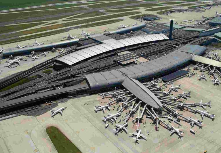 Paryż. Koniec terminalowego &quot;koszmaru&quot; lotniska CDG