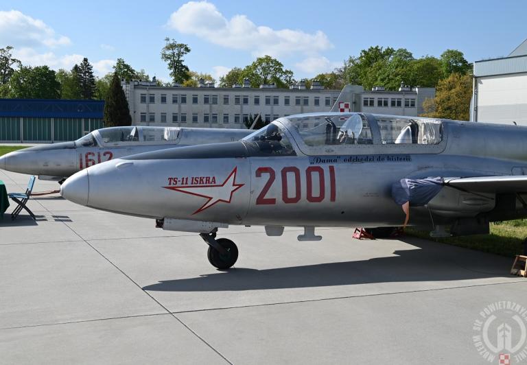 TS-11 Iskra – nowe nabytki przyleciały do Muzeum Sił Powietrznych w Dęblinie