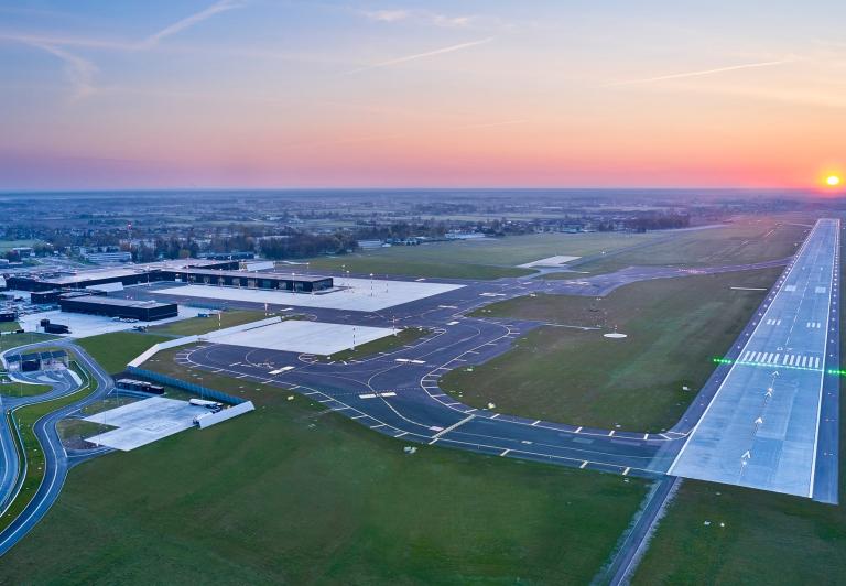 Prokuratura wszczęła śledztwo w sprawie budowy lotniska w Radomiu