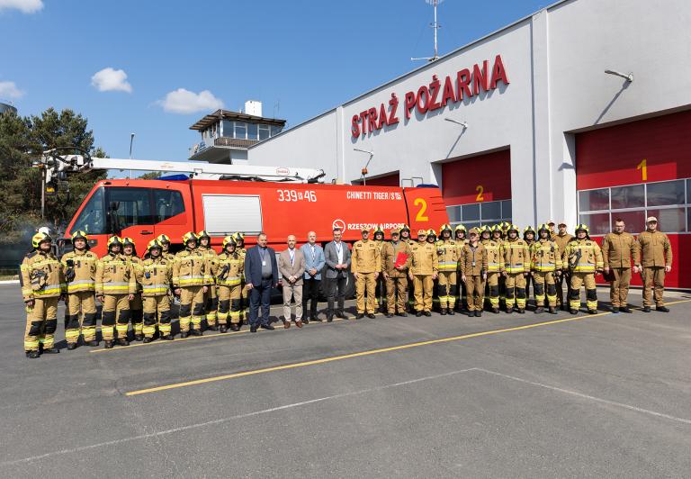 Dzień Strażaka na lotnisku Rzeszów-Jasionka 