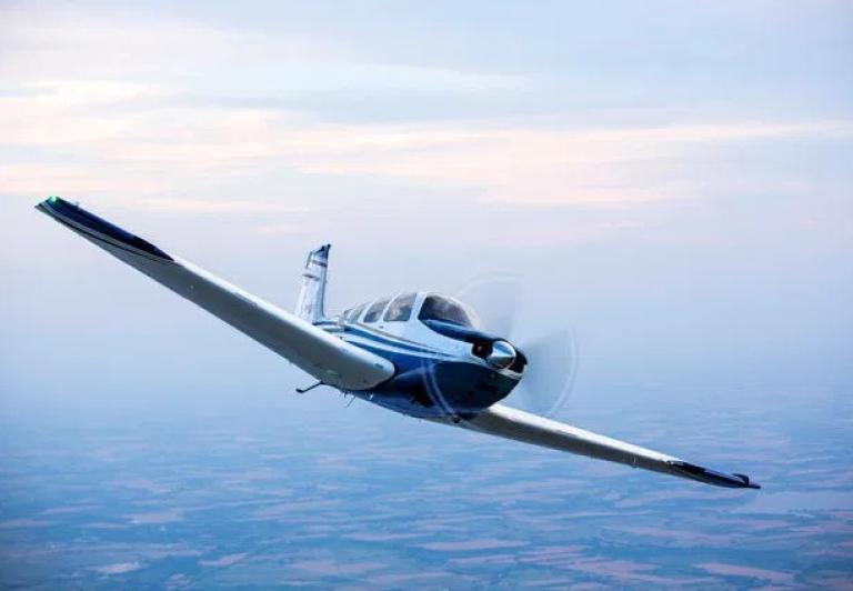 Beechcraft Bonanza G36, fot. planeandpilotmagazine