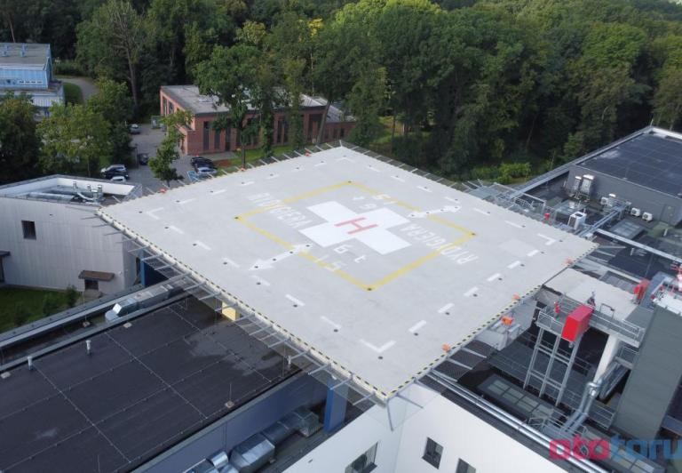 Ratunek przelatuje obok?! Toruń ma lądowisko za 9 mln zł. Od trzech lat stoi nieużywane
