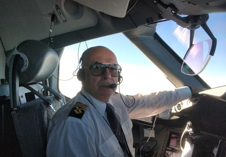 Wiesław Jedynak w B787. Fot. WJ