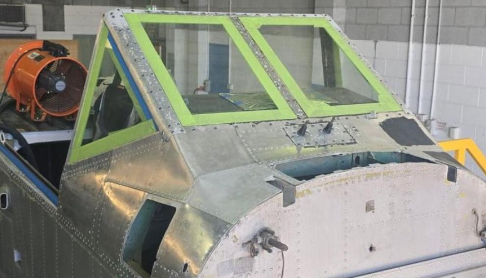 RAAF odkrywa technologię usuwania farby z samolotów, która może zaoszczędzić czas i życie