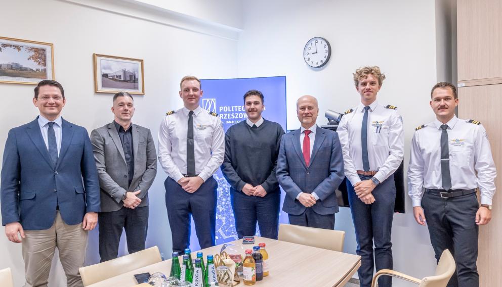 Powstał zespół reprezentacyjny OKL Politechniki Rzeszowskiej. Stowarzyszenie lotnicze będzie wspierać działalność Ośrodka