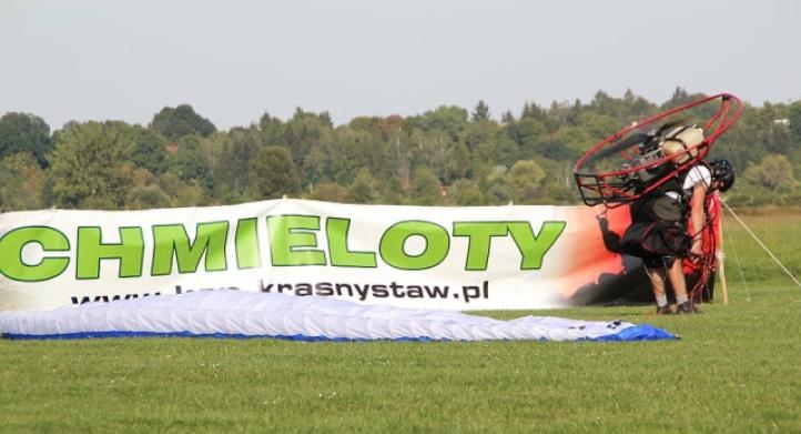 Krasnostawski Piknik Paralotniowy CHMIELOTY (fot. Krasnostawskie Stowarzyszenie Paralotniowe)