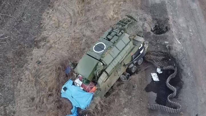 Zniszczony rosyjski system 9K331M Tor-M1 (fot. Sztab Generalny Sił Zbrojnych Ukrainy)