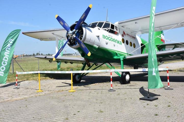 An-2 Aeroklubu Świdnik w nowych barwach (fot. swidnik.pl)