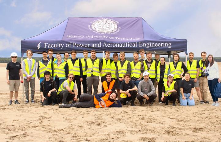 Test lotny rakiety FOK skonstruowanej przez studentów Politechniki Warszawskiej (fot. Studenckie Koło Astronautyczne, Facebook)4