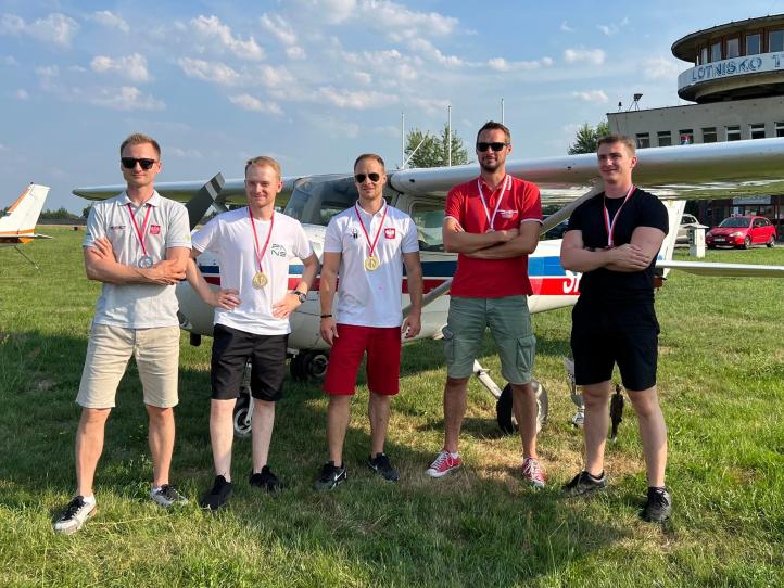 Zwycięzcy Samolotowych Mistrzostw Polski w Lataniu Precyzyjnym w Turbi (fot. Marcin Chrząszcz, Facebook)