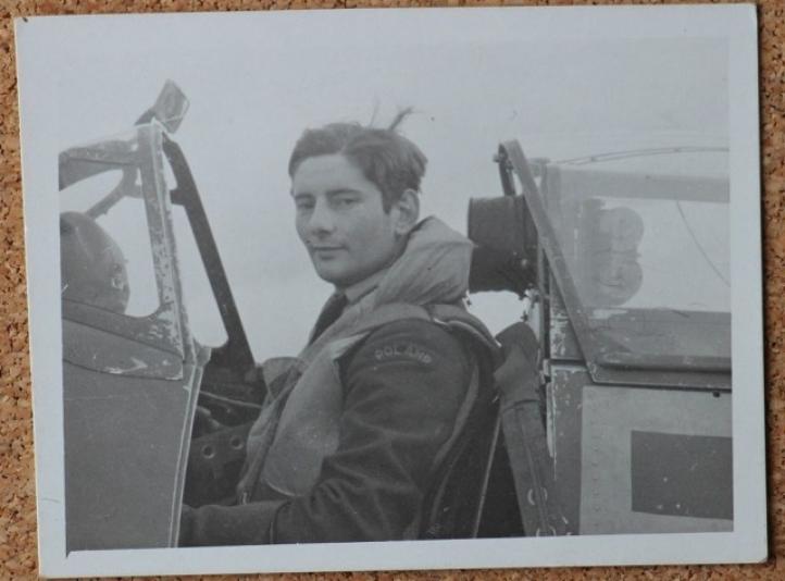 Eugeniusz Horbaczewski za sterami samolotu (fot. Muzeum Sił Powietrznych)