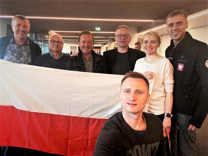 Część polskiej ekipy lecącej na 22. Rajdowe Mistrzostwa Świata w RPA (fot. Aeroklub Polski)