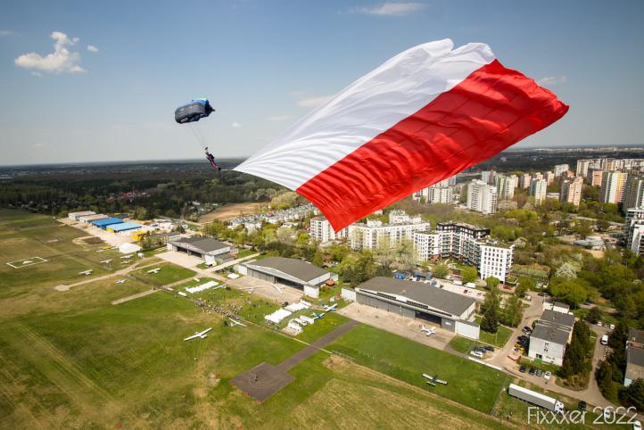 Defilada Flagowa w Aeroklubie Warszawskim (fot. Marek Banach)