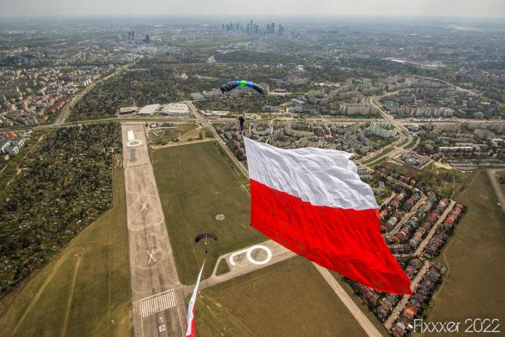 Defilada Flagowa w Aeroklubie Warszawskim (fot. Marek Banach)2