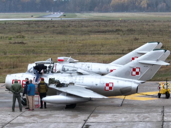 SB Lim-2 i MiG-15bis