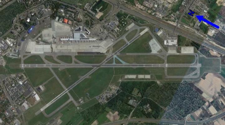 Lotnisko EPWA [źródło PAŻP, Google Earth – kwiecień 2019 r.].