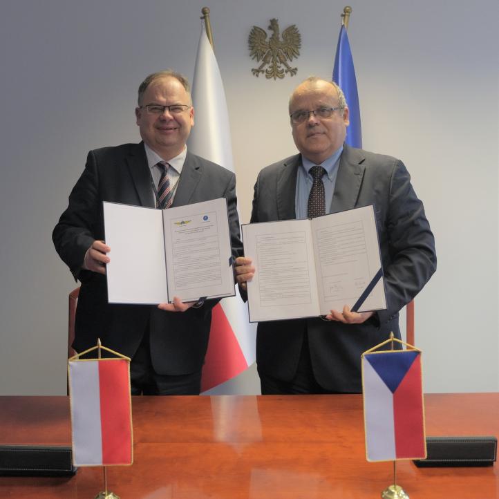 Polsko-czeskie porozumienie w sprawie wzajemnego uznawania zatwierdzeń typu dla ultralekkich samolotów podpisane (fot. ULC)