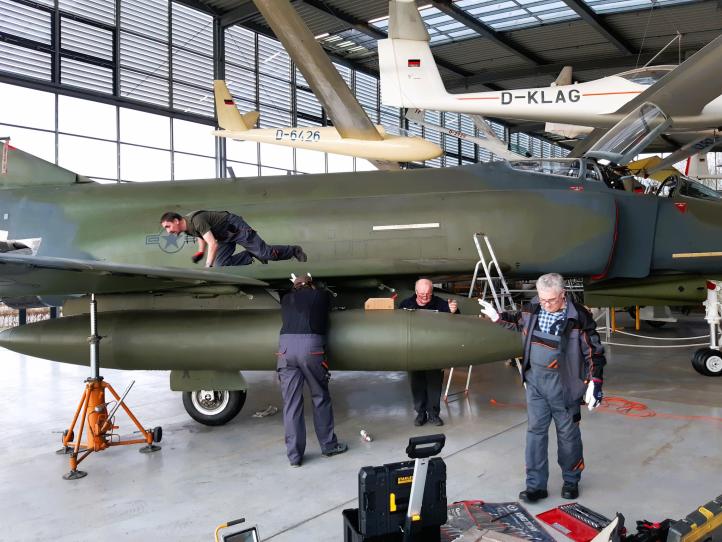 F-4E Phantom - nowy eksponat w Muzeum Lotnictwa Polskiego w Krakowie (fot. muzeumlotnictwa.pl)2