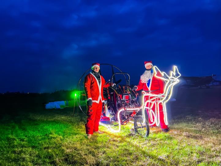 Mikołaj, który latał Reniferem na Radomiem (fot. latajznami.co.pl)3