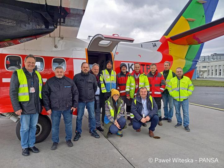 LET L-410 Turbolet "Papuga" (SP-TPA) - ekipa (fot. Paweł Witeska, PAŻP)