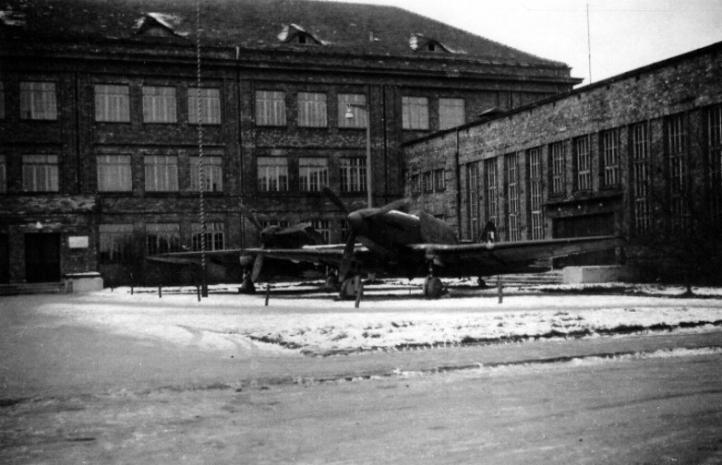 Lotnicze Zakłady Naukowe Wrocław Psie Pole w latach 1962-63 (fot. archiwum Krośnieńskiego Klubu Seniorów Lotnictwa)