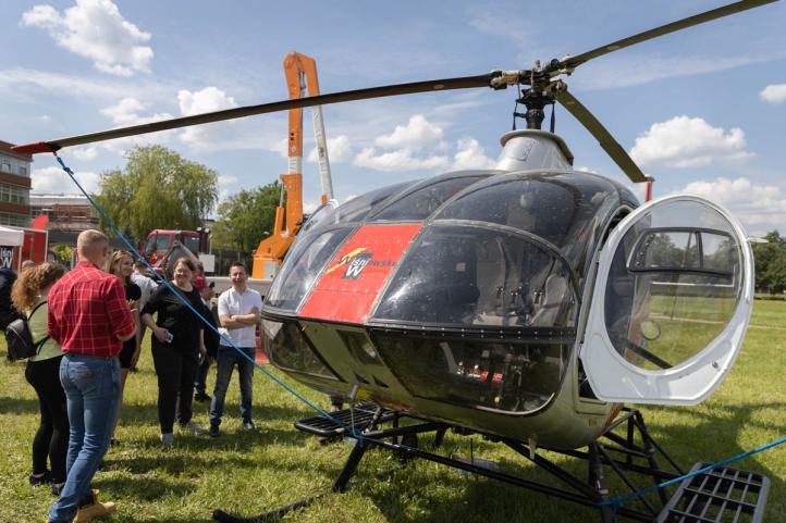 Śmigłowiec Schweizer 330 na seminarium ELSEP w Politechnice Białostockiej (fot. Dariusz Piekut, Politechnika Białostocka)3