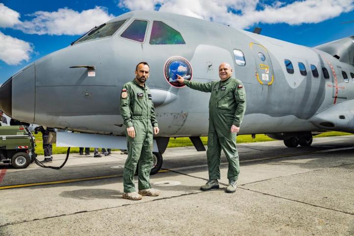 CASA C-295 z Okolicznościową naklejką na 90. rocznicę przelotu płk. pil. Stanisława Skarżyńskiego przez Atlantyk (fot. 8 Baza Lotnictwa Transportowego)2