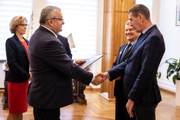 Krzysztof Miłkowski nowym Przewodniczącym Państwowej Komisji Badania Wypadków Lotniczych (fot. Ministerstwo Infrastruktury)