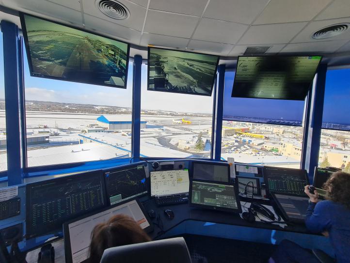 Najnowocześniejszy system kierowania i kontroli ruchem na gdańskim lotnisku (fot. Port Lotniczy Gdańsk)2