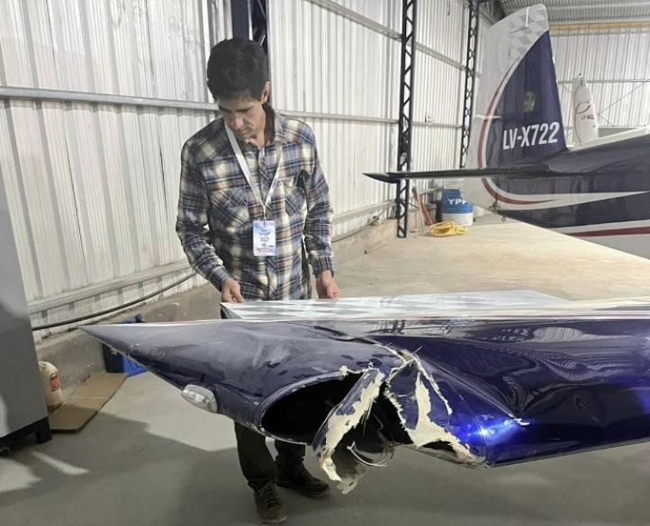 Uszkodzenia samolotu Van RV-7A po kontakcie skrzydła z ziemią, fot. breakinglatest