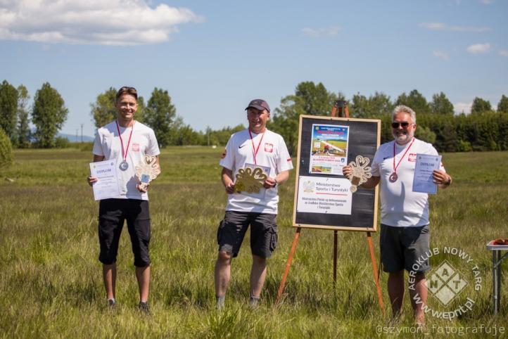 Mistrzostwa Polski Modeli Szybowców Zdalnie Sterowanych kat. F3B - podium (fot. Aeroklub Nowy Targ)