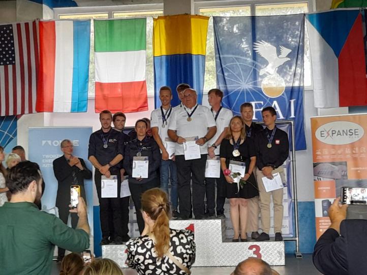 Polacy wywalczyli drużynowo 3. miejsce w kategorii Advanced (fot. Aeroklub Polski)