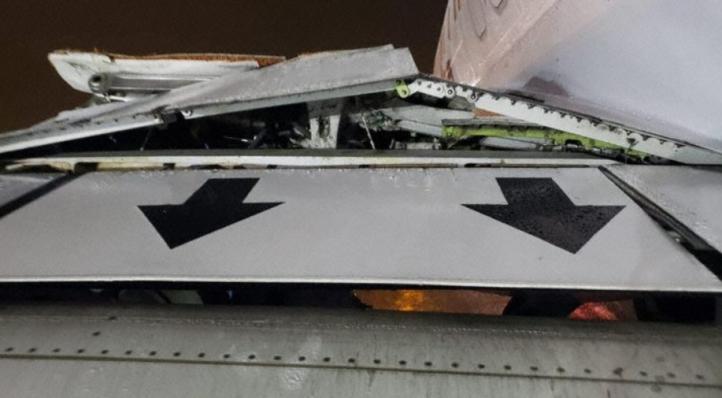 Uszkodzenia Alaska Airlines po lądowanii w Santa Ana, fot. Avherald