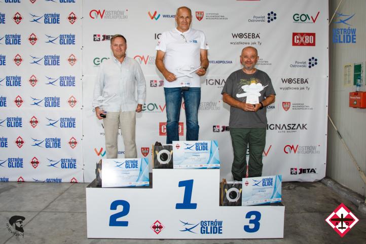 Zawody Kwalifikacyjne do SMP Klub A - podium (fot. Martn Levitzky)