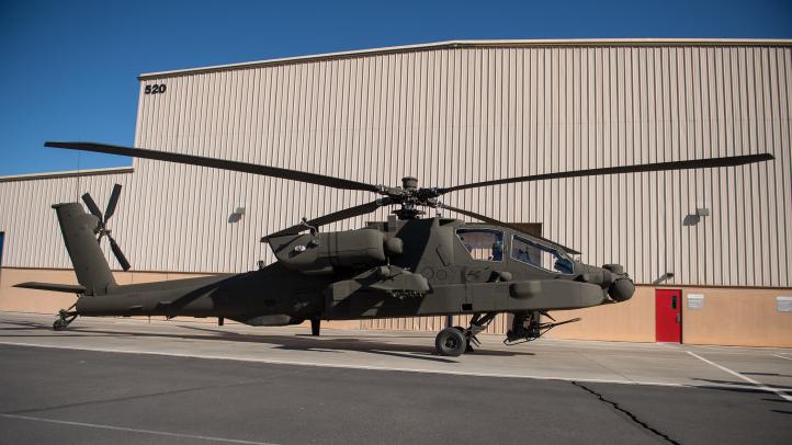 AH-64E APACHE w siedzibie Boeing w Mesa (fot. Leszek Chemperek, CO MON)