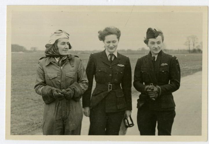 Kobiety w lotnictwie polskim (fot. Muzeum Lotnictwa Polskiego)2