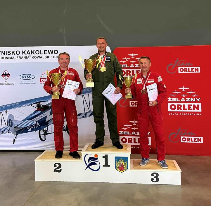 58. Mistrzostwa Polski w Akrobacji Samolotowej w Kąkolewie - podium w klasie Advanced (fot. Agata Porębska, Facebook)