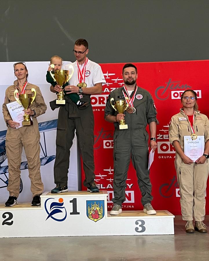 58. Mistrzostwa Polski w Akrobacji Samolotowej w Kąkolewie - podium w klasie Intermediate (fot. Maciej Kulaszewski Aerobatics, Facebook)