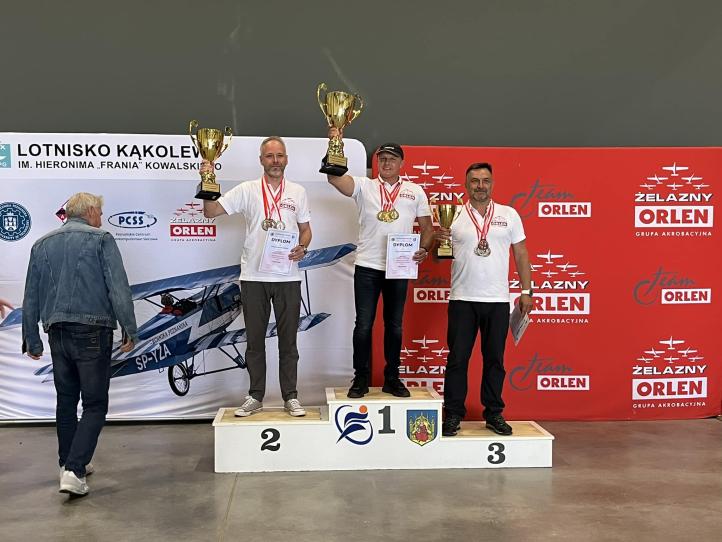 58. Mistrzostwa Polski w Akrobacji Samolotowej w Kąkolewie - podium w klasie Unlimited (fot. Agata Porębska, Facebook)