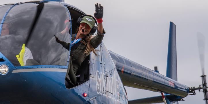 Serafina Ogończyk-Mąkowska na II Światowym Zlocie Śmigłowców (fot. Business Helicopter Club, Facebook)