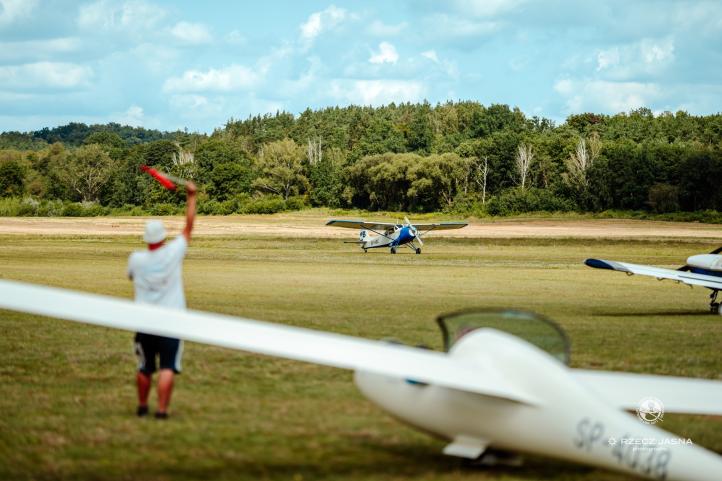 Ogólnopolskie Zawody Szybowcowe im. Szczepana Grzeszczyka - przed startem (fot. Rzecz Jasna photography)