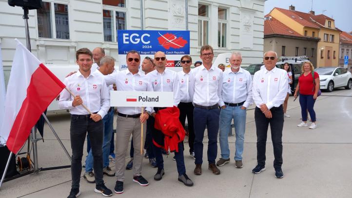 Polscy zawodnicy na 22. Szybowcowych Mistrzostwach Europy w Czechach (fot. Aeroklub Polski)