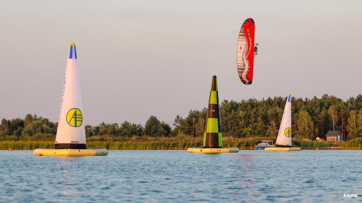 Motoparalotniowe Otwarte Slalomowe Mistrzostwa Polski i Czech na Zbiorniku Przykona (fot. Paweł 'Lojak' Kozarzewski)