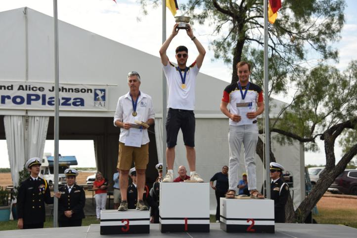 Szybowcowe Mistrzostwa Świata w USA - podium w klasie 18m (fot. wgc2024uvalde.com)