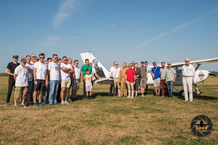 Uczestnicy przy samolocie Cessna 152 Aeroklubu Lubelskiego (fot. Grupa Spotterska LGS)