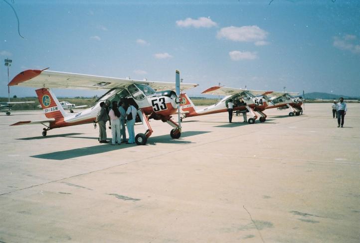 V Samolotowe Mistrzostwa Świata w Lataniu Rajdowo-Nawigacyjnym w Hiszpanii, 1986 rok. Zdjęcie znalezione na fan page'u Aeroklub Rzeszowski (fot. Aeroklub Rzeszowski)