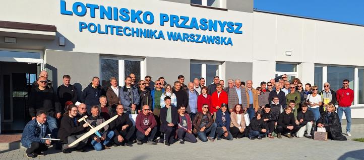 Spotkanie właścicieli i sympatyków szybowców klasy światowej PW-5 Smyk (fot. Izabela Kossakowska)